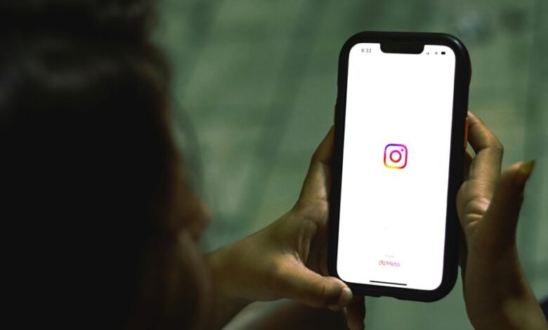 social media brand building